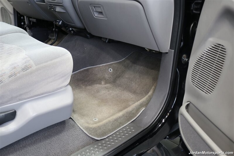 1999 Ford F-350 XLT  1-OWNER* 100% RUST FREE* TRITON V-10* 4 "PRO COMP LIFT W/DUAL STEERING STABILIZERS* 35 "BFG KO2s* CANOPY* PAINT MATCHED FLARES* FULL FRESH SERVICE - Photo 84 - Portland, OR 97230