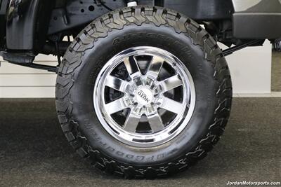 1999 Ford F-350 XLT  1-OWNER* 100% RUST FREE* TRITON V-10* 4 "PRO COMP LIFT W/DUAL STEERING STABILIZERS* 35 "BFG KO2s* CANOPY* PAINT MATCHED FLARES* FULL FRESH SERVICE - Photo 61 - Portland, OR 97230