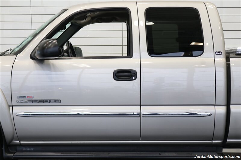 2005 GMC Sierra 2500 SLE  1-OWNER* 0-RUST* ONLY 93K MLS* EDGE TUNER* AFE INTAKE* LEVELED ON NEW 33 " BFG KO3s* 1 "FILE OF ALL SERVICE RECORDS SINCE NEW* ALL BOOKS & WINDOW STICKER - Photo 32 - Portland, OR 97230