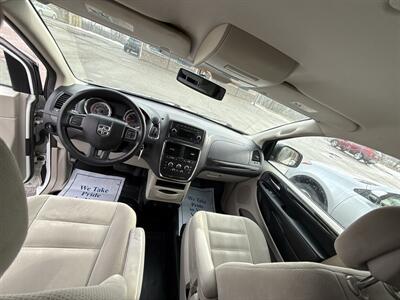 2017 Dodge Grand Caravan SE   - Photo 14 - Wintersville, OH 43953