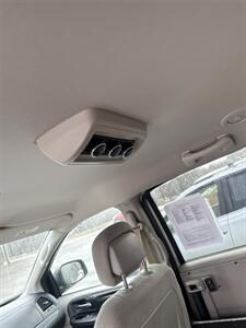 2017 Dodge Grand Caravan SE   - Photo 15 - Wintersville, OH 43953