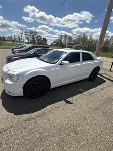 2016 Chrysler 300 Series Limited Anniversary - Photo 20 - Wintersville, OH 43953