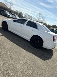 2016 Chrysler 300 Series Limited Anniversary - Photo 19 - Wintersville, OH 43953