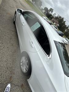 2017 Chevrolet Malibu Hybrid   - Photo 8 - Wintersville, OH 43953