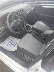 2017 Volkswagen Jetta 1.4T S - Photo 13 - Wintersville, OH 43953