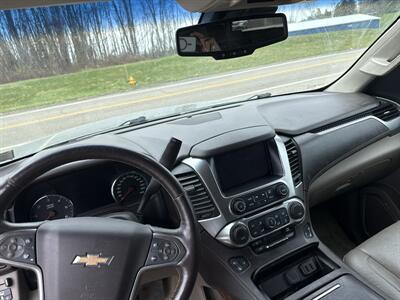 2017 Chevrolet Suburban Premier   - Photo 13 - Wintersville, OH 43953