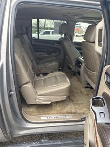 2017 Chevrolet Suburban Premier   - Photo 9 - Wintersville, OH 43953