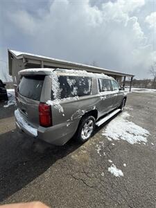 2017 Chevrolet Suburban Premier   - Photo 4 - Wintersville, OH 43953