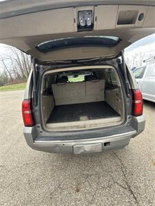 2017 Chevrolet Suburban Premier   - Photo 8 - Wintersville, OH 43953