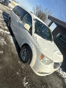 2019 Dodge Grand Caravan SXT - Photo 2 - Wintersville, OH 43953
