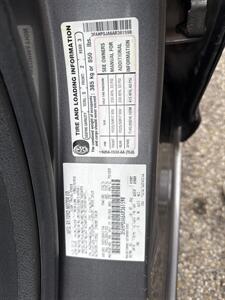 2010 Ford Fusion SEL   - Photo 12 - Wintersville, OH 43953