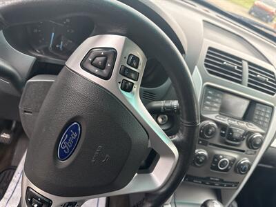 2014 Ford Explorer XLT   - Photo 9 - Wintersville, OH 43953