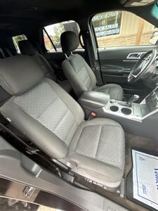 2014 Ford Explorer XLT   - Photo 5 - Wintersville, OH 43953
