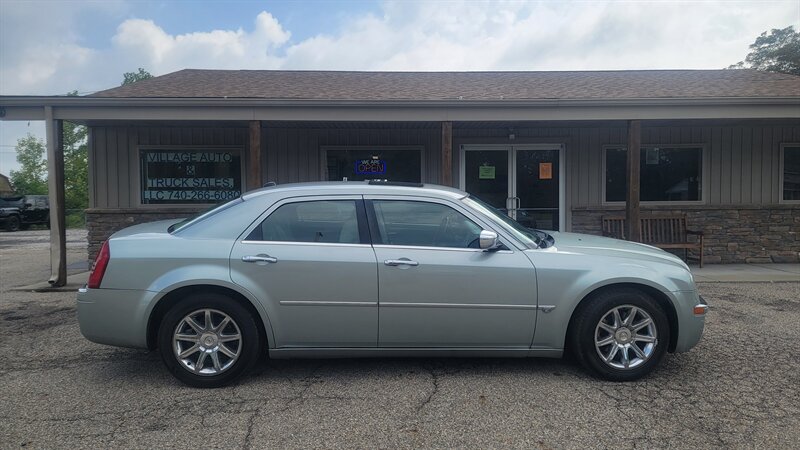 2005 Chrysler 300 C  