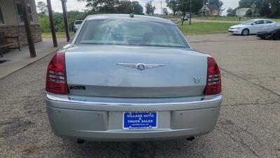 2005 Chrysler 300C   - Photo 3 - Wintersville, OH 43953