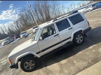 1999 Jeep Cherokee Sport 4dr Sport - Photo 1 - Wintersville, OH 43953