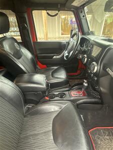 2014 Jeep Wrangler Unlimited Freedom Edition   - Photo 7 - Wintersville, OH 43953