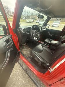 2014 Jeep Wrangler Unlimited Freedom Edition   - Photo 10 - Wintersville, OH 43953