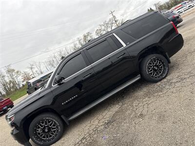2015 Chevrolet Suburban LS   - Photo 1 - Wintersville, OH 43953