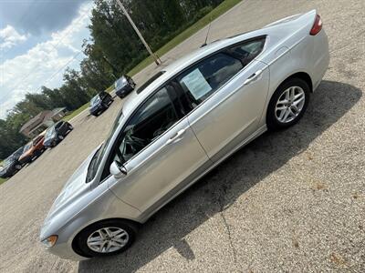2016 Ford Fusion SE Sedan