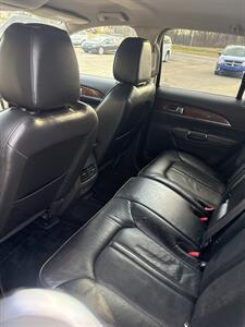 2013 Lincoln MKX   - Photo 8 - Wintersville, OH 43953
