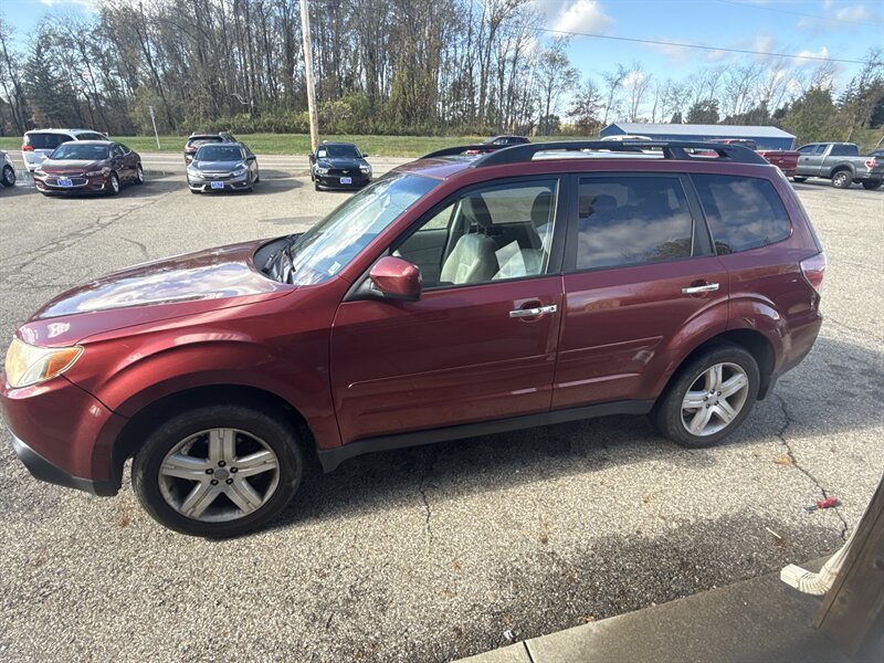 2010 Subaru Forester 2.5X Premium - Photo 1 - Wintersville, OH 43953