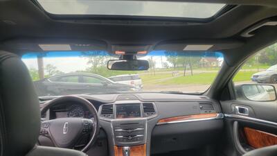2014 Lincoln MKS   - Photo 4 - Wintersville, OH 43953