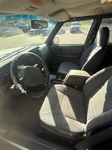 1999 Jeep Cherokee Sport 4dr Sport   - Photo 7 - Wintersville, OH 43953