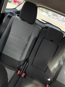 2016 Ford Escape SE   - Photo 9 - Wintersville, OH 43953