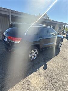 2014 Jeep Grand Cherokee Laredo - Photo 5 - Wintersville, OH 43953
