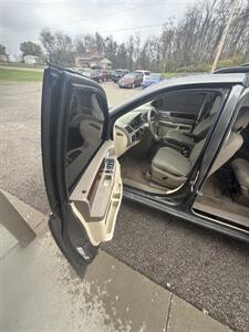 2010 Chrysler Town & Country Touring   - Photo 11 - Wintersville, OH 43953