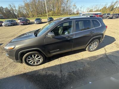 2017 Jeep Cherokee Limited   - Photo 2 - Wintersville, OH 43953