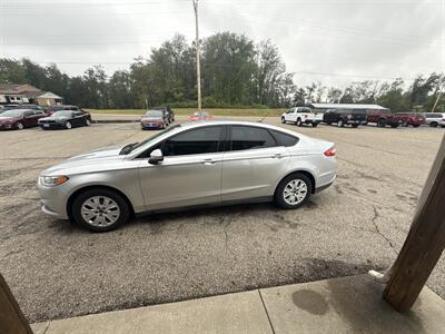 2013 Ford Fusion S   - Photo 1 - Wintersville, OH 43953