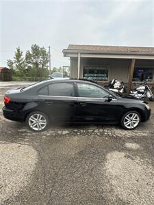 2015 Volkswagen Jetta SEL - Photo 4 - Wintersville, OH 43953