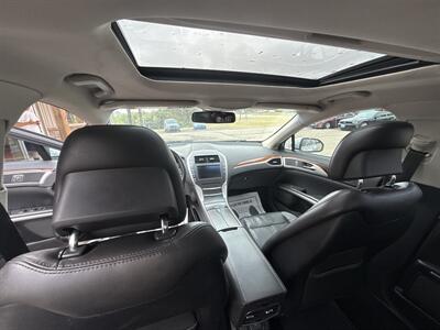 2013 Lincoln MKZ/Zephyr   - Photo 13 - Wintersville, OH 43953