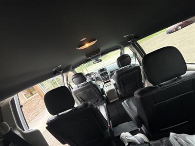 2019 Dodge Grand Caravan SXT   - Photo 11 - Wintersville, OH 43953