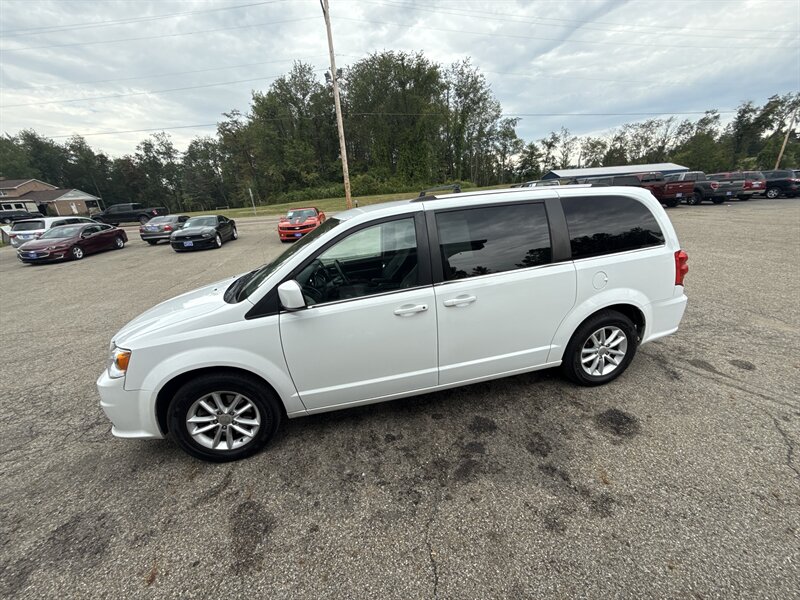 2019 Dodge Grand Caravan SXT - Photo 1 - Wintersville, OH 43953
