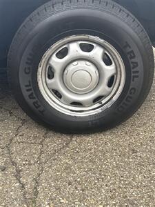 2017 Ford F-150 XL   - Photo 15 - Wintersville, OH 43953
