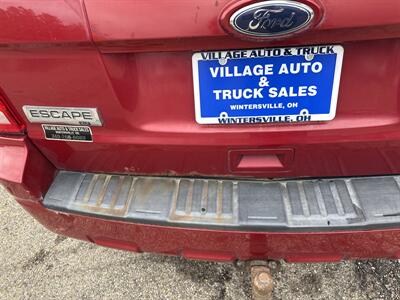 2010 Ford Escape XLT   - Photo 10 - Wintersville, OH 43953