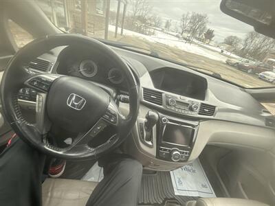2014 Honda Odyssey Touring Elite   - Photo 11 - Wintersville, OH 43953