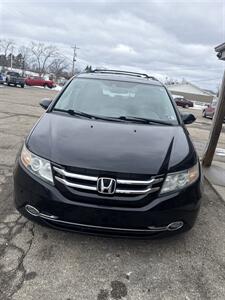 2014 Honda Odyssey Touring Elite   - Photo 2 - Wintersville, OH 43953