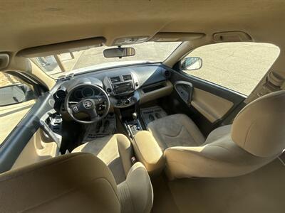 2012 Toyota RAV4   - Photo 13 - Wintersville, OH 43953