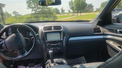 2016 Ford Explorer XLT   - Photo 6 - Wintersville, OH 43953