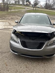 2011 Chrysler 200 S   - Photo 5 - Wintersville, OH 43953