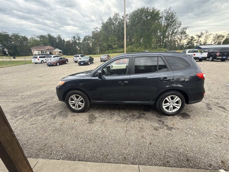 2010 Hyundai SANTA FE SE - Photo 1 - Wintersville, OH 43953