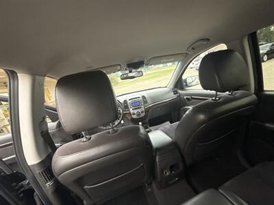 2010 Hyundai SANTA FE SE   - Photo 5 - Wintersville, OH 43953