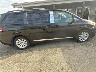 2011 Toyota Sienna LE 7-Passenger - Photo 4 - Wintersville, OH 43953