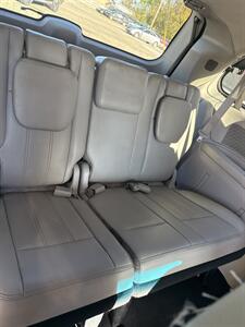 2012 Chrysler Town & Country Touring   - Photo 9 - Wintersville, OH 43953