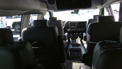2026 GMC Savana 2500  9 PASSENGER LMT SE EXTENDED EXPLORER - Photo 8 - Pompano Beach, FL 33064