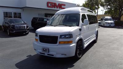 2025 GMC Savana 2500  LIMITED SE 7 PASSENGER - Photo 1 - Pompano Beach, FL 33064